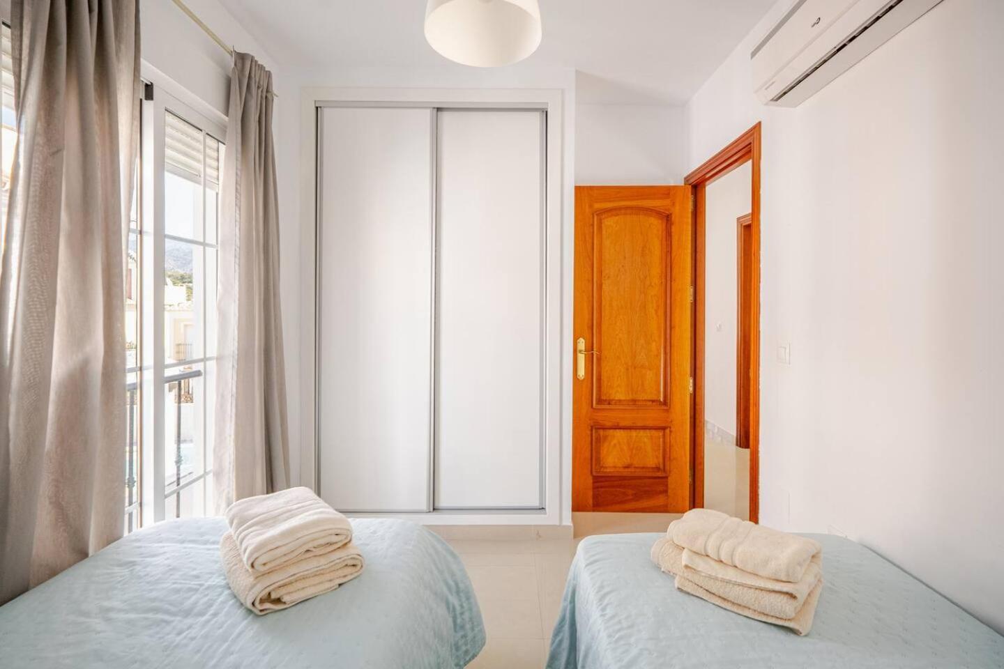 Villa Antonia Mar - Private & Heated Pool - Punta Lara Nerja Dış mekan fotoğraf